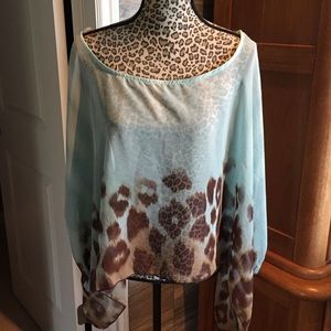 Leopard top